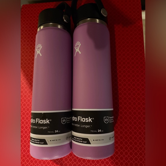 Hydro Flask Lavender Bottle with Black Lid - Picture 2 of 5